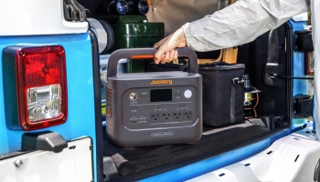 Jackery ��������� ����������� � ����������� ���������� � ����� ����������� ������� HomePower 1000 Plus v2