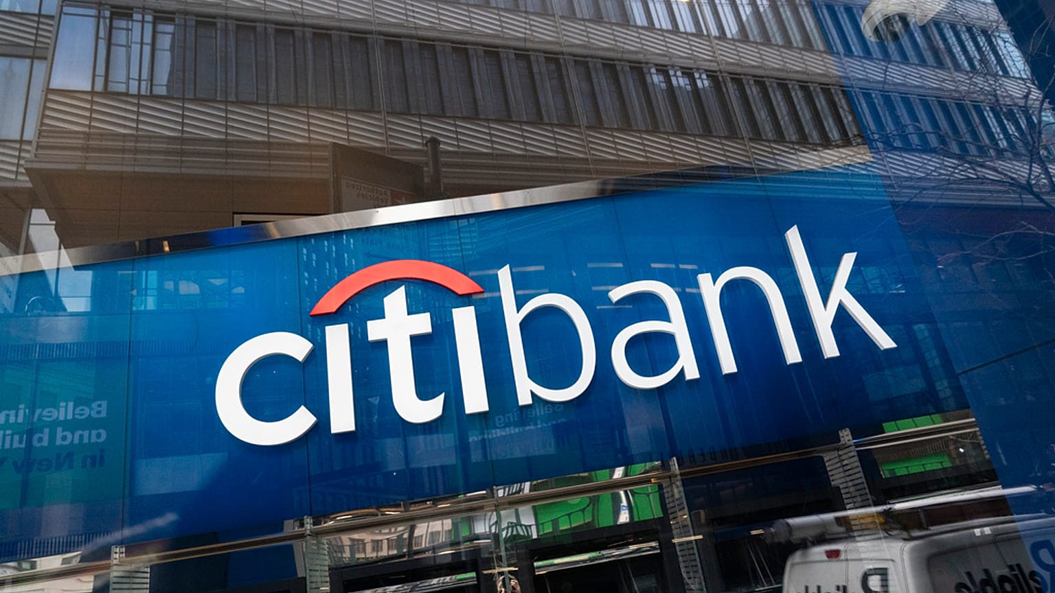 Citi ������������ � ������ �� ������, �������� � ������ ����� 1 ���� ����