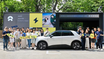 NIO выполняет 1,2 миллиона замен батарей всего за 7 дней