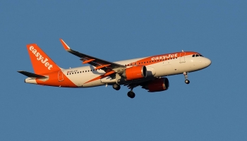 �������������� easyJet � ���������� ��������� ���������� � ������� � �������