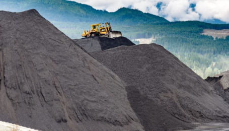 Мировые цены на энергетический уголь стабилизируются в диапазоне 200 долларов за тонну